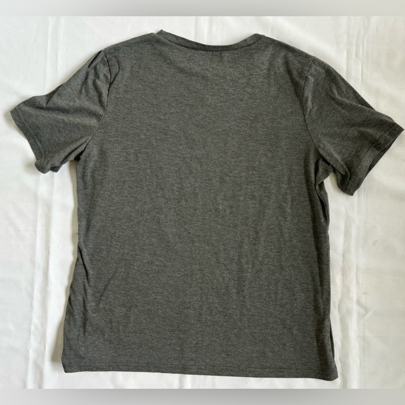 Women’s Short Sleeved Graphic Tee in Charcoal Grey Sz XL - Picture 2 of 4